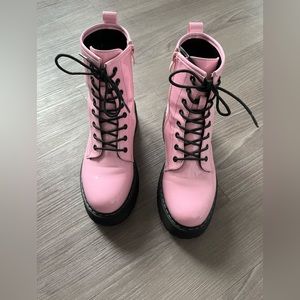 Steve Madden Bettyy platform combat boots, Size:8, Color:Pink